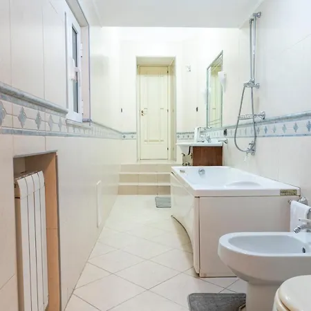 Deluxe With Garden In Vomero